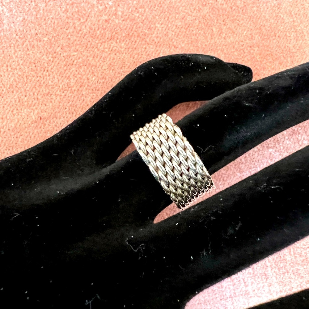 Tiffany &Co. sterling Silver chain ring